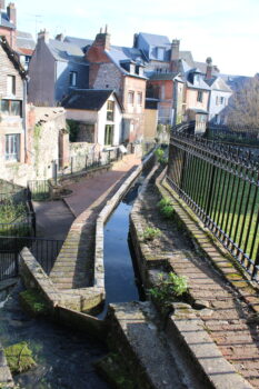 The river Claire in the Tripot garden in Honfleur crosses the old tanners' district.