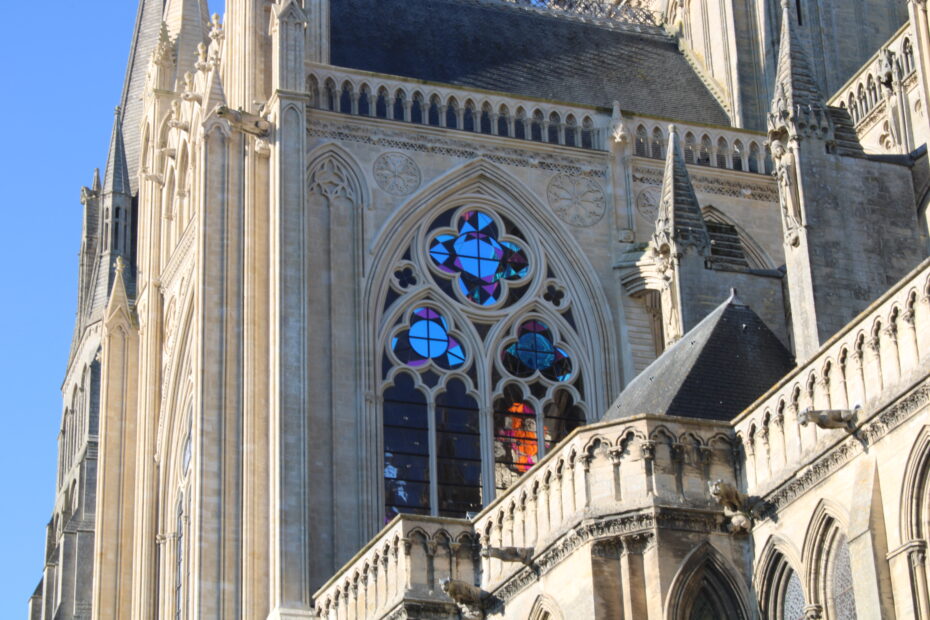 Stained glass window created by teh artist Véronique Joumard for teh cathedral of Bayeux in Normandy