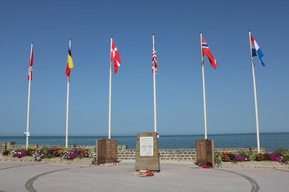 Memorial to the North Shore in Saint-Aubin