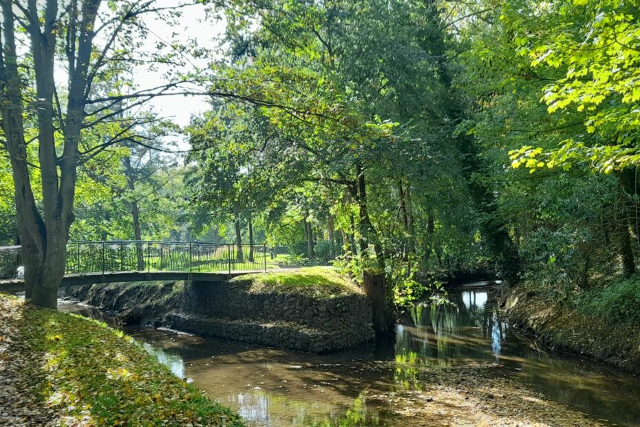 Bridge over the Aure river in Bayeux, Normandy