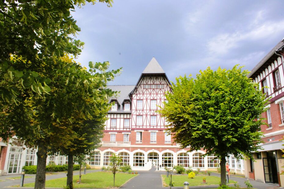 Ermitage Sainte-Thérèse recepion center in Lisieux, Normandy