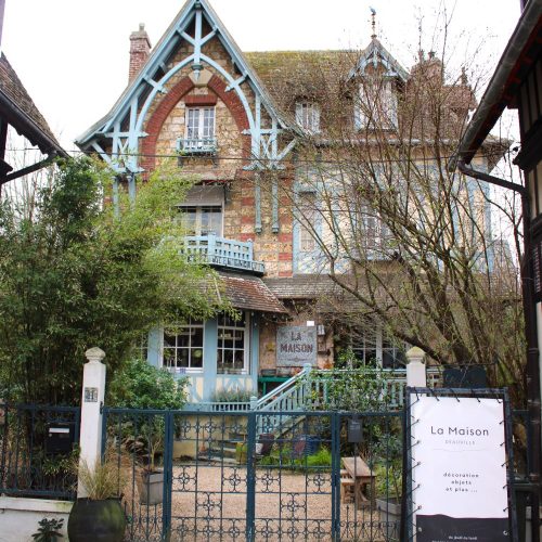 Half-timbered authentic villa in Deauville which houses a decoration shop